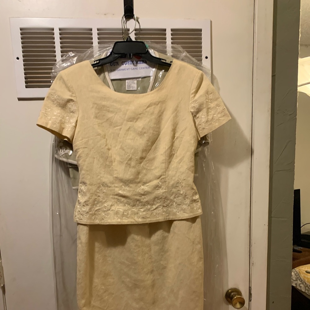 Lovely ladies dress, size 10.